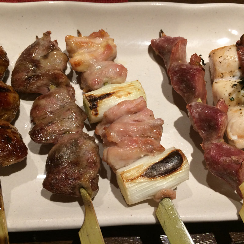 串盛り五本(炭焼地鶏 煽（あおり）)