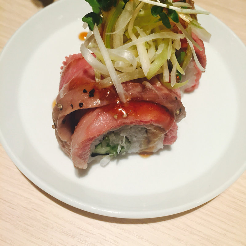 和牛ローストビーフロール(七海の幸 鮨陽)