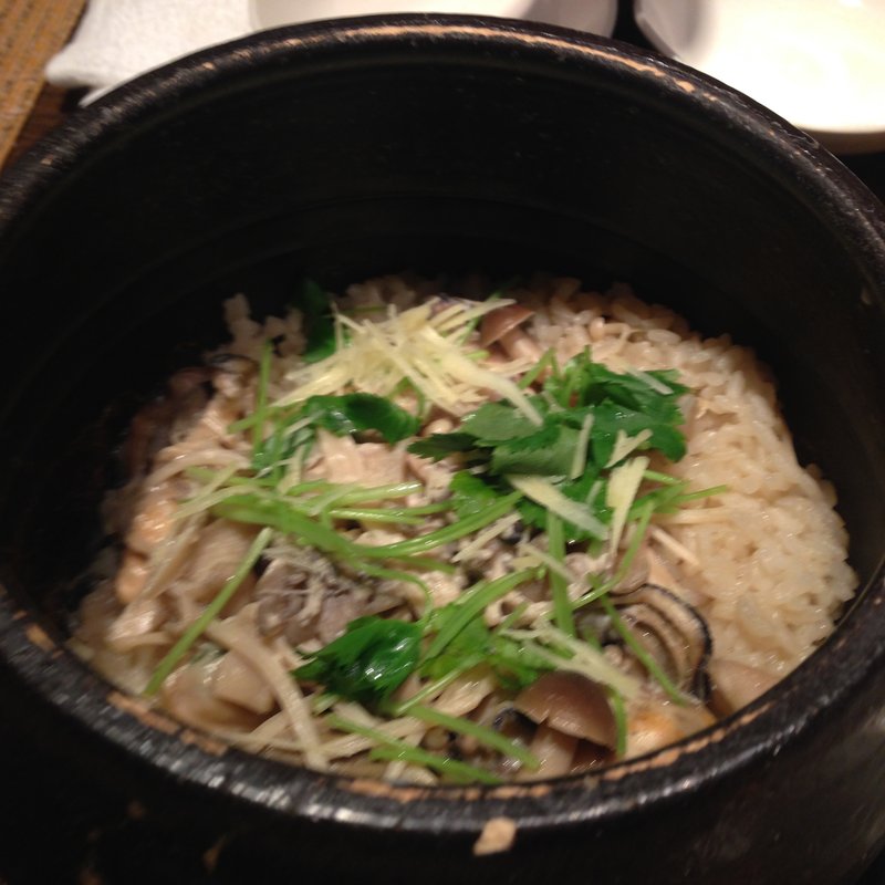 牡蠣の土鍋飯(牡蠣屋うらら飯田橋店)