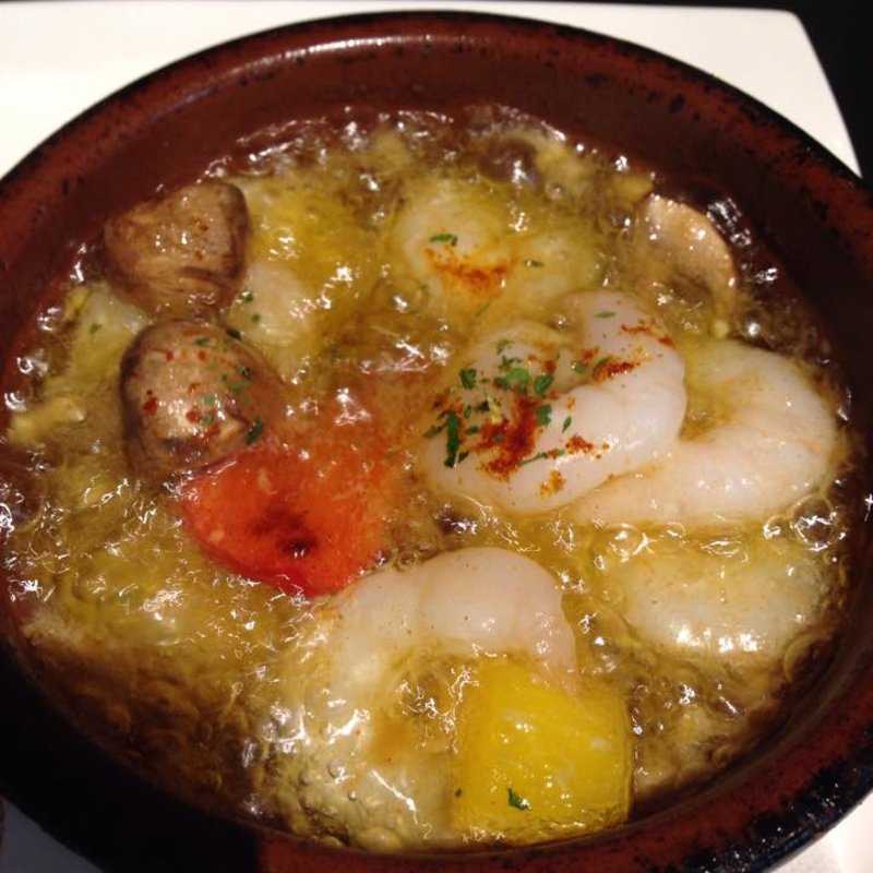 アヒージョ(Spanish BAR ”OSO”)