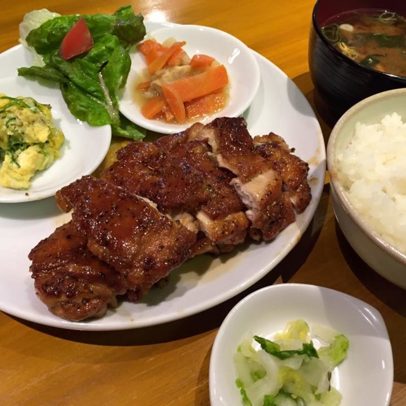 パリパリジューシーチキンランチ(チキンチキン )