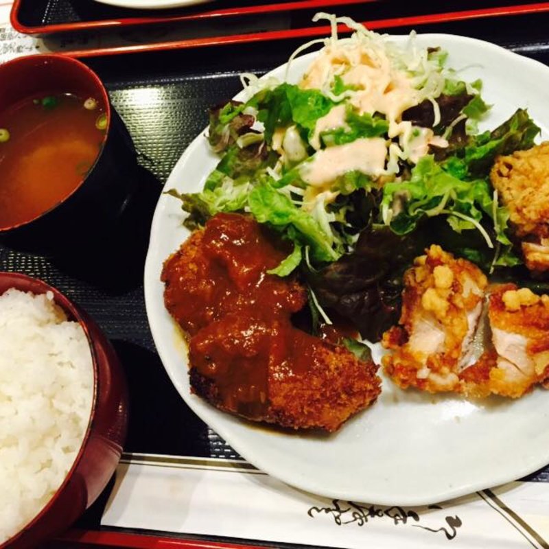 チキン南蛮と豚ヘレのフリッター(ウイング)