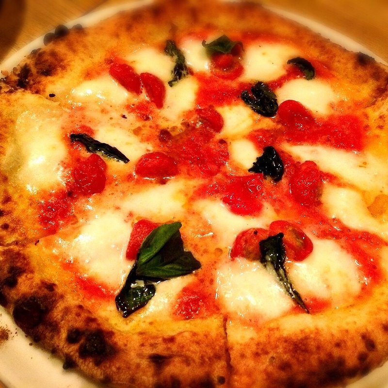 水牛ミルクのモッツレラチーズのマルゲリータ(チェントロ （CENTRO）)