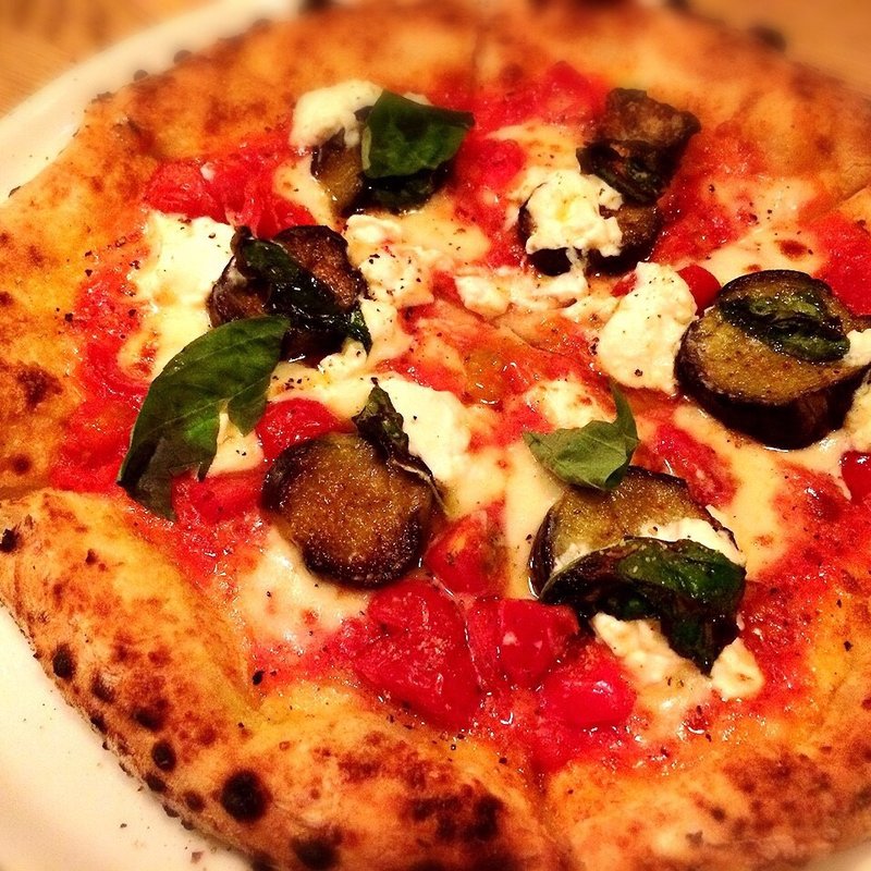 焼きナスとリコッタチーズのピッツア(チェントロ （CENTRO）)