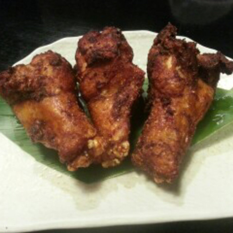 手羽元の山賊焼き(一滴八銭屋 新宿本店 （いってきはっせんや）)