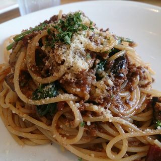 ナスとほうれんそうのボロネーゼ バルサミコ風味(イルポネンティーノ ピアッツア)