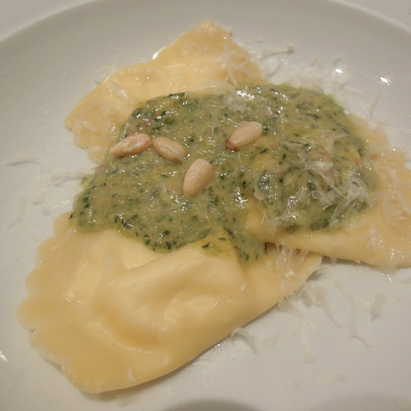 山形県産リコッタのパンソッティ　クルミのソース(VIA Brianza （ヴィア ブリアンツァ）)