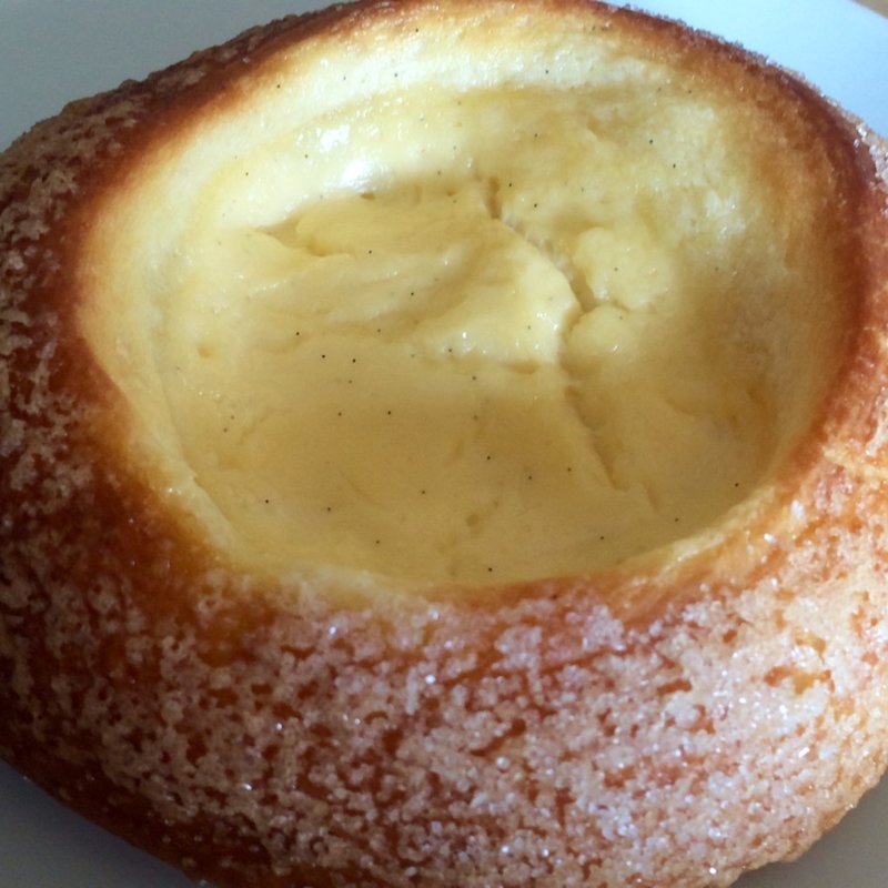 クリームパン(パティスリー ラクロワ)