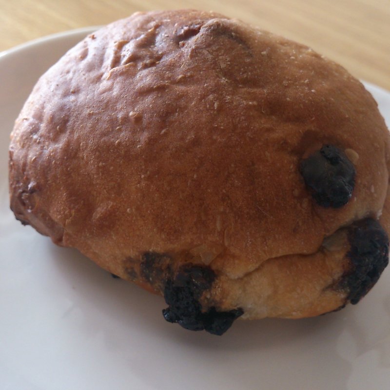 発芽玄米ロールアプリコット＆チョコ(森パン)