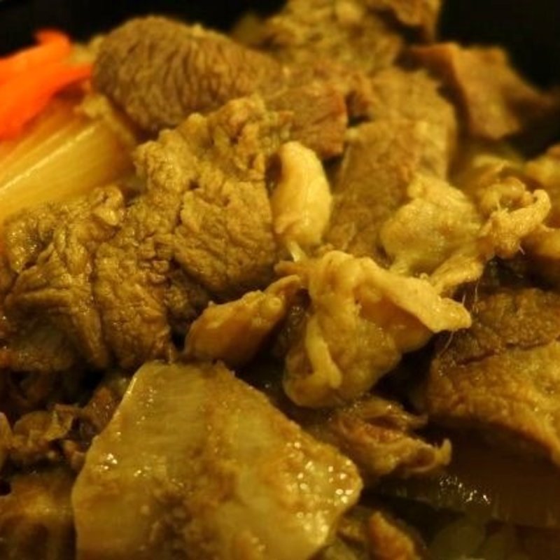 牛スジ丼大盛り (シロマル。 )