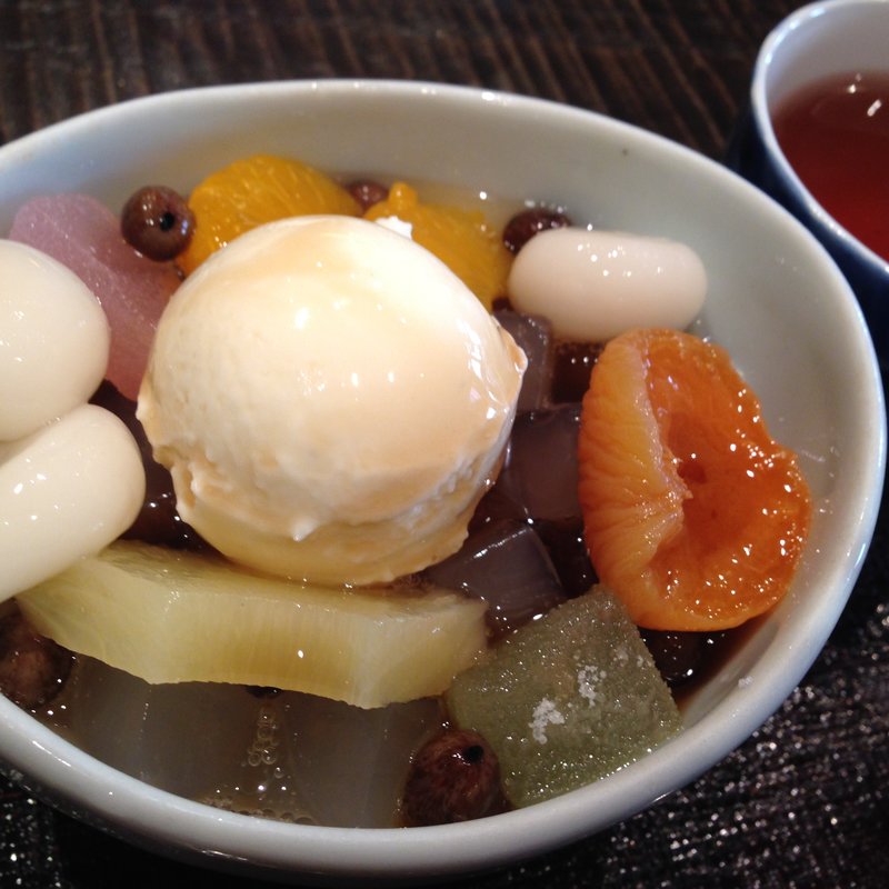 白玉クリームみつまめ(甘味処 西山)