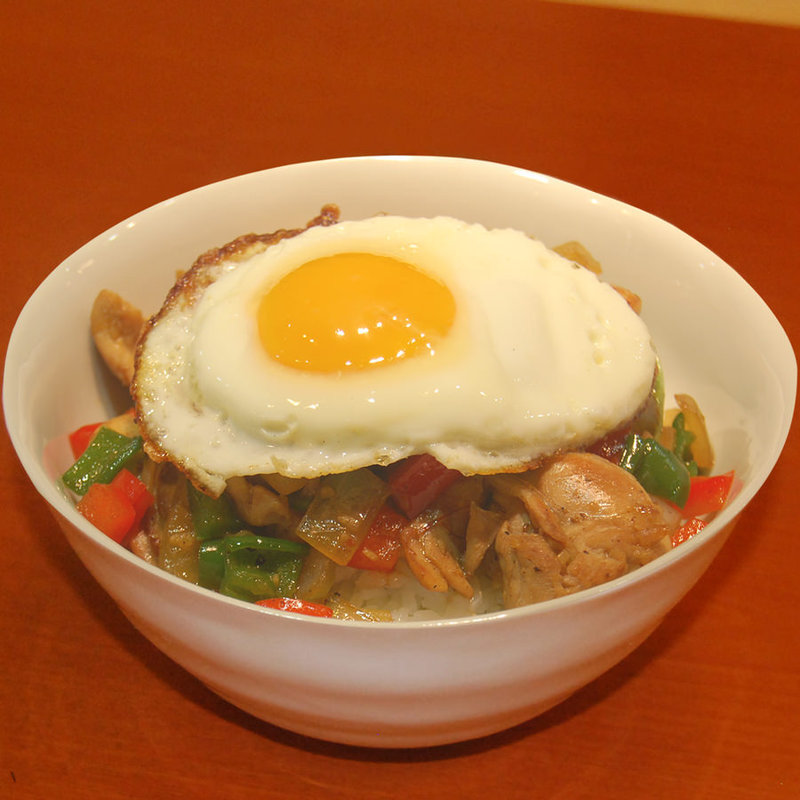 ガパオ丼(A’ BBQ 小岩店 （エー　バーベキュー コイワテン）)