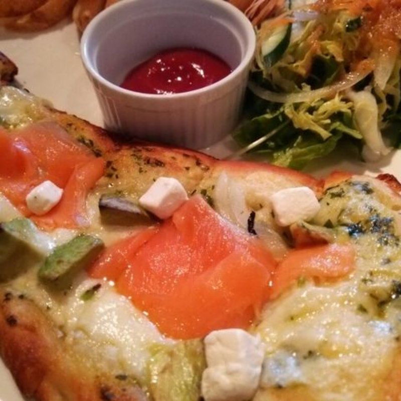 ナンピザ（ランチプレート）(ホヌカフェ （honucafe）)