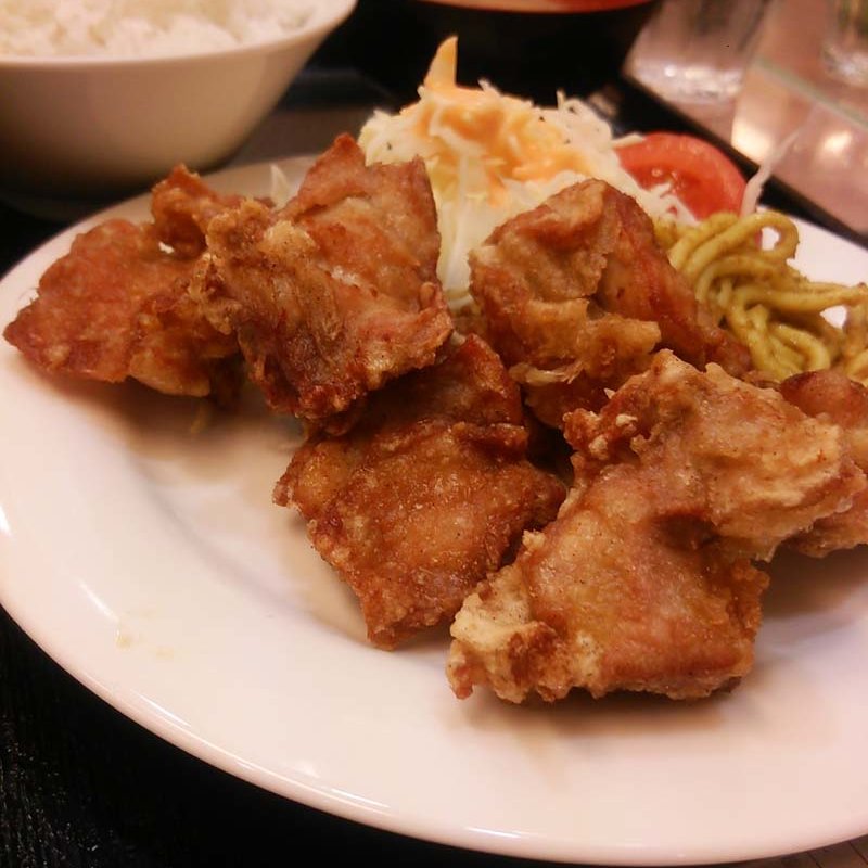 鶏の唐揚げ定食