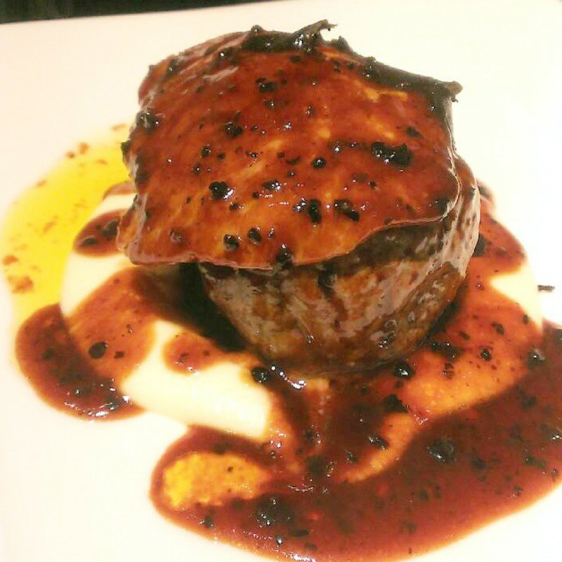 牛ヒレとフォアグラのロッシーニ(俺のフレンチ・イタリアン AOYAMA )