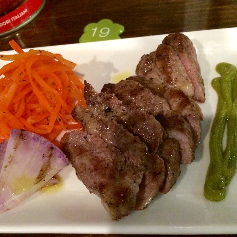 岩手県産岩中豚肩ロース(ブッチャーズ＋バル 下北沢)