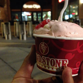 (Cold Stone Creamery)