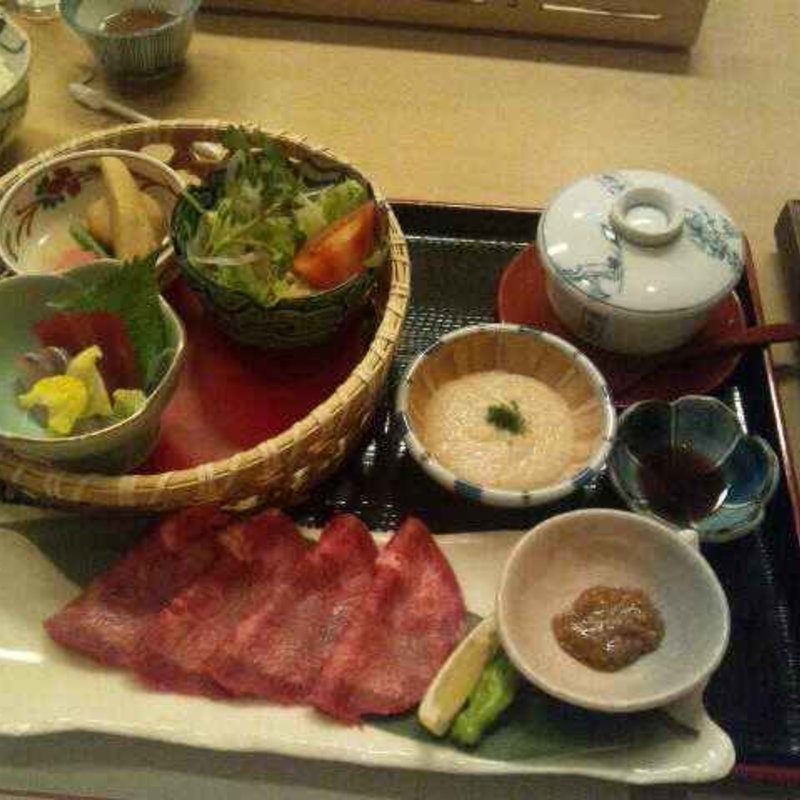 牛たん鉄板焼膳(歌行燈 府中店 （うたあんどん）)