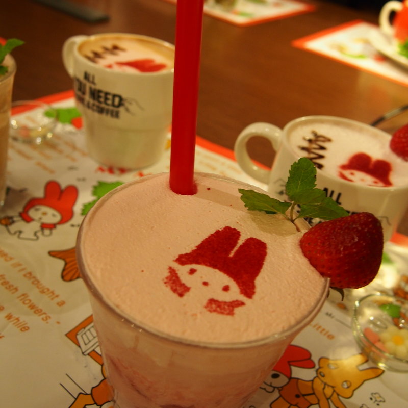 マイメロディストロベリーミルク(キャラクターフードコート （【旧店名】グルメバザール）)