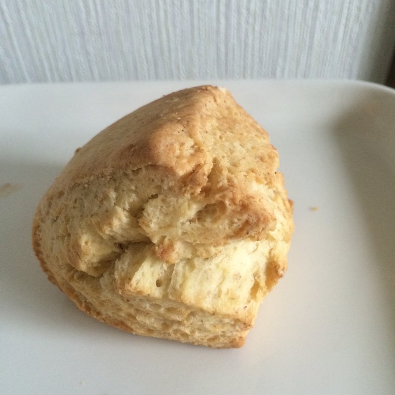 プレーンスコーン(ルスティカ菓子店)