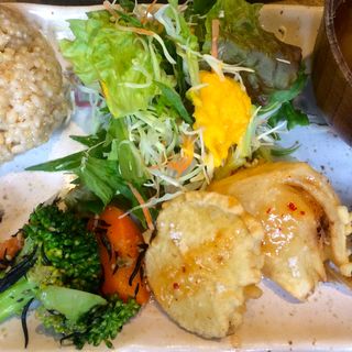 季節野菜のプレート(カフェスロー)