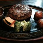アンガスビーフハンバーグ(馬車道 京王多摩川駅前店 （【旧店名】サラダ館馬車道）)