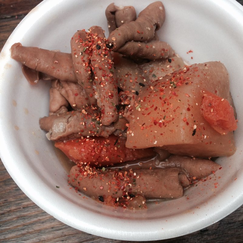 モツ煮(やきとり おか田)