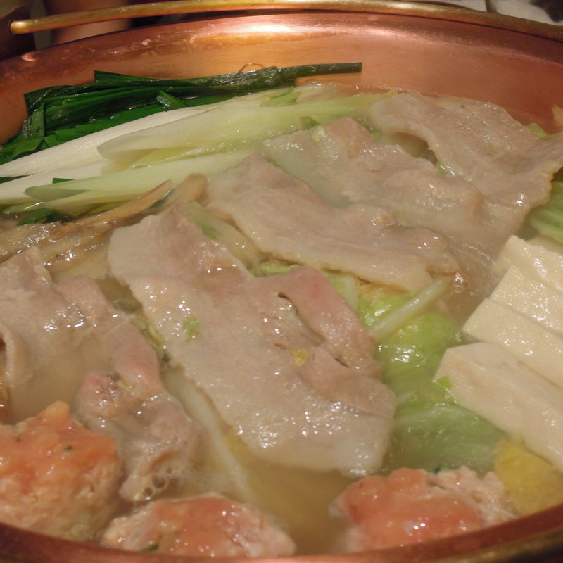 鶏鍋（塩）(はし田屋 中目黒店 )