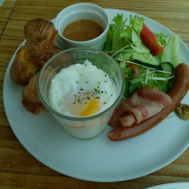 エッグスラットとポップオーバー(シーバーズカフェ （SEA BiRDS CAFE）)