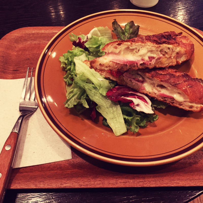 ホットサンド(THE CITY BAKERY アトレ品川)