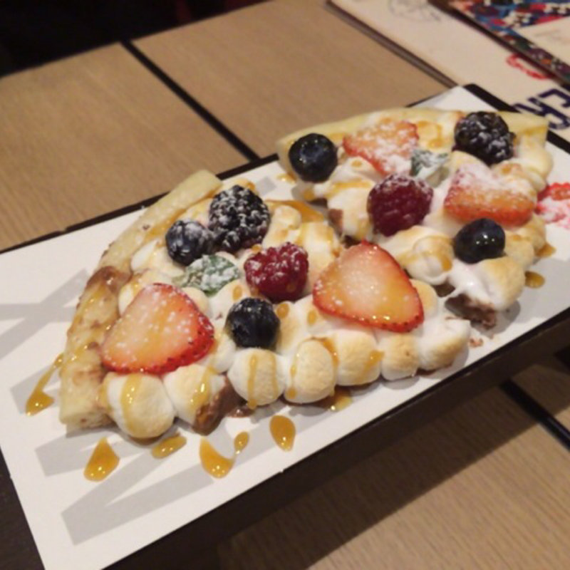 トゥッティフルッティピザ(MAX BRENNER／マックスブレナー)