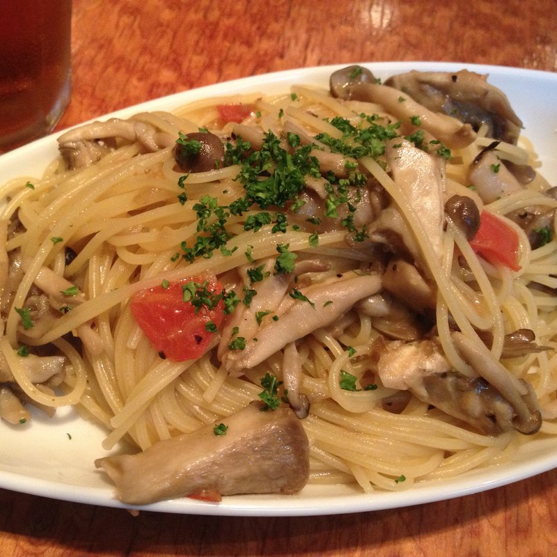 キノコのスパゲティ(アンティカ ・オステリア・ ココ・ゴローゾ)