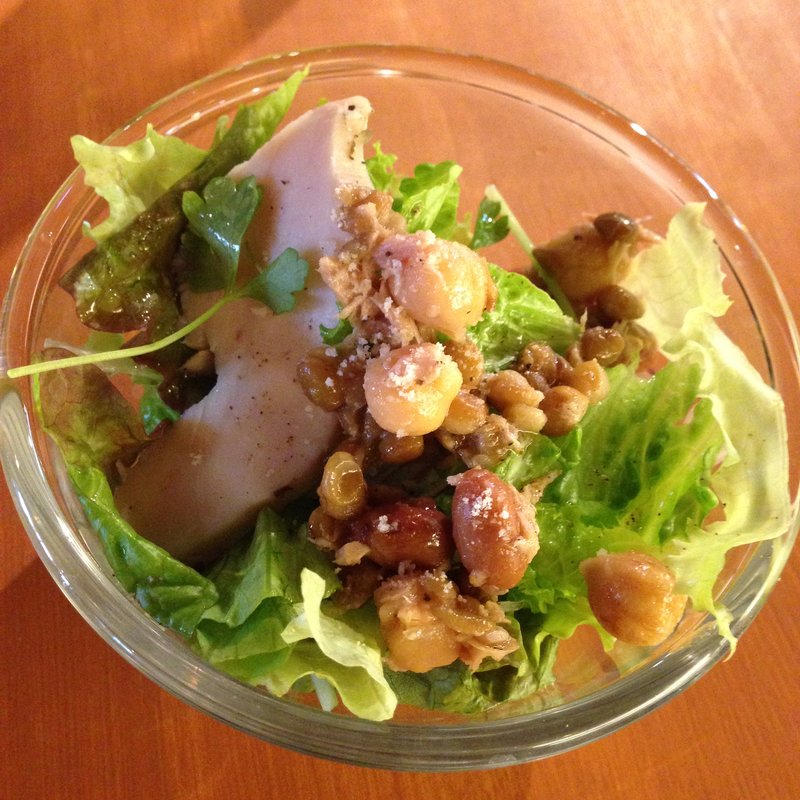 サラダ(quarto(クアルト)　石窯焼きピッツァとワインのお店)