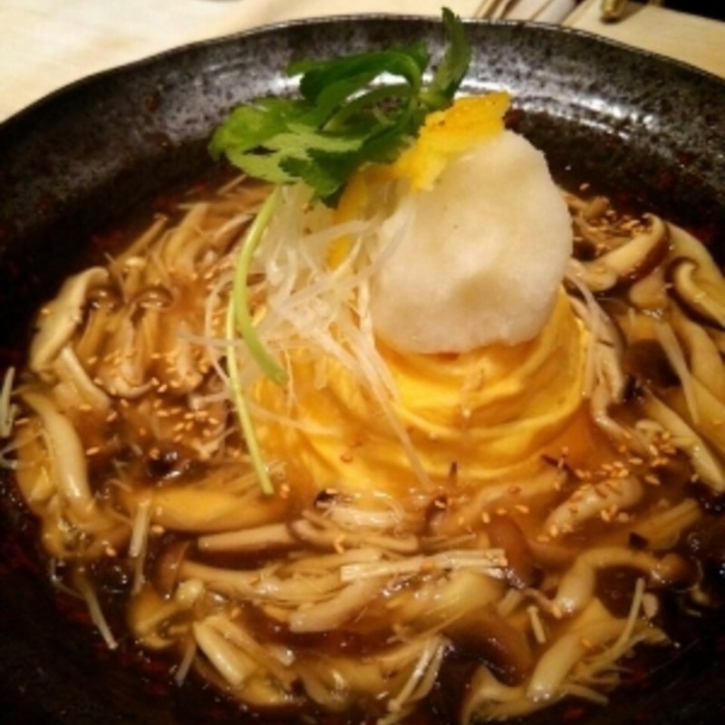 鰹と昆布の出汁仕立て 和風「柚子おろし」きのこあんかけ(3 Little Eggs)