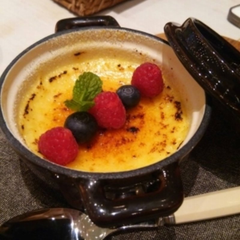 リッチバニラビーンズのクレームブリュレ(3 Little Eggs)