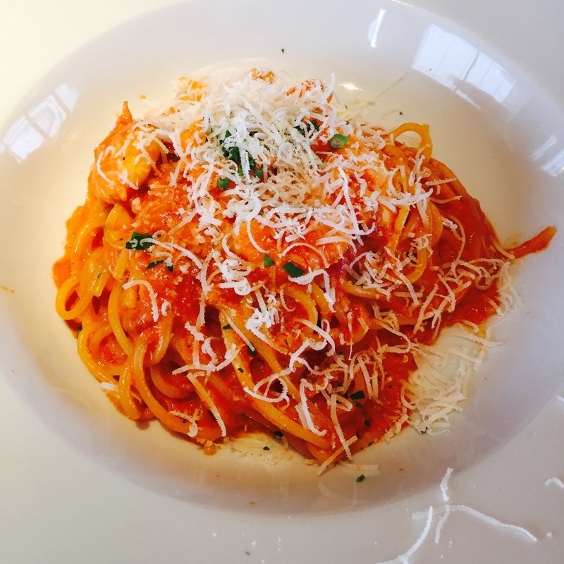 トマトとエビのクリームパスタ(カフェ ラ・ボエム 茶屋町 （Cafe La Boheme）)