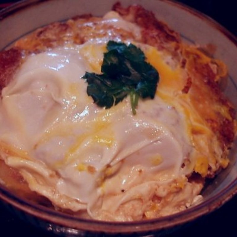 鶏カツ丼とミニうどん(焼き鳥居酒屋ぴん)