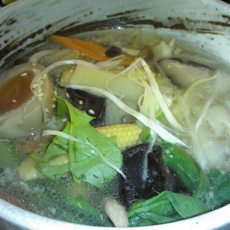 野菜たっぷり白湯刀削麺(小星星 )