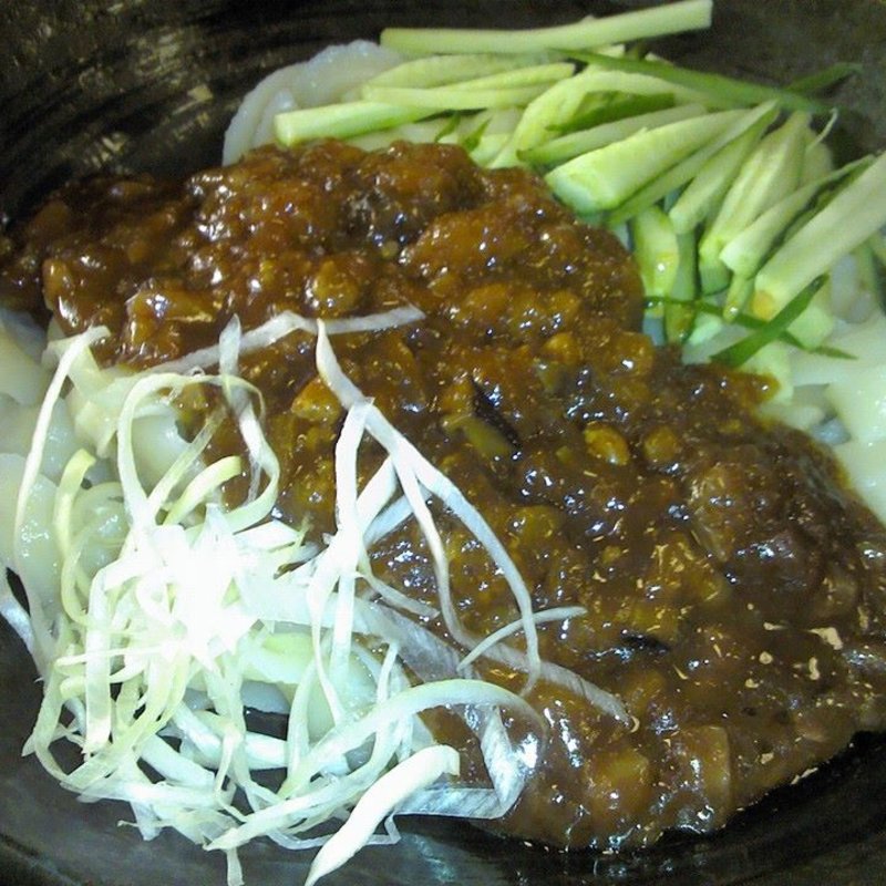 ジャージャー刀削麺(小星星 )