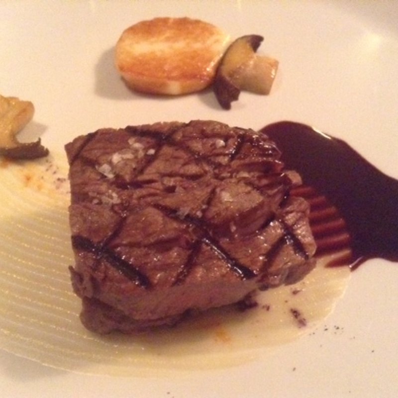 国産牛フィレのグリル　スカモルツァと茸(ラ・ロカンダ ザ・リッツ・カールトン京都 （La Locanda）)