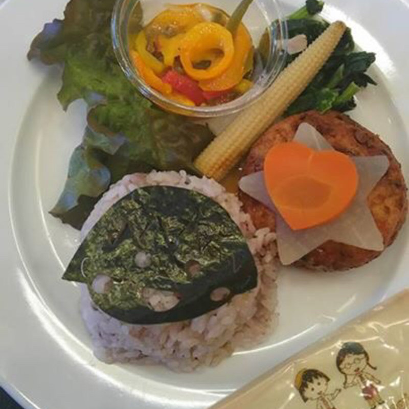 まるちゃんのヘルシー豆腐バーグプレート(ちびまる)