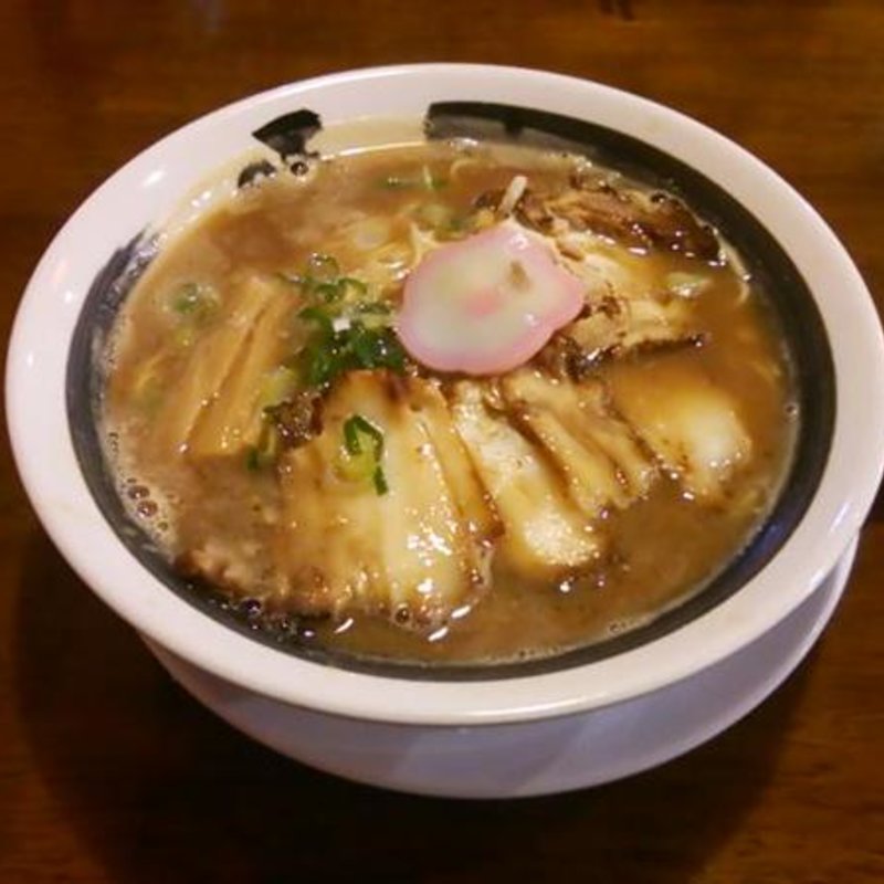 皮付き背脂入りらーめん(麺友一誠)