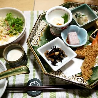 八かく膳(八かく庵 大阪マルビル店 （はっかくあん）)