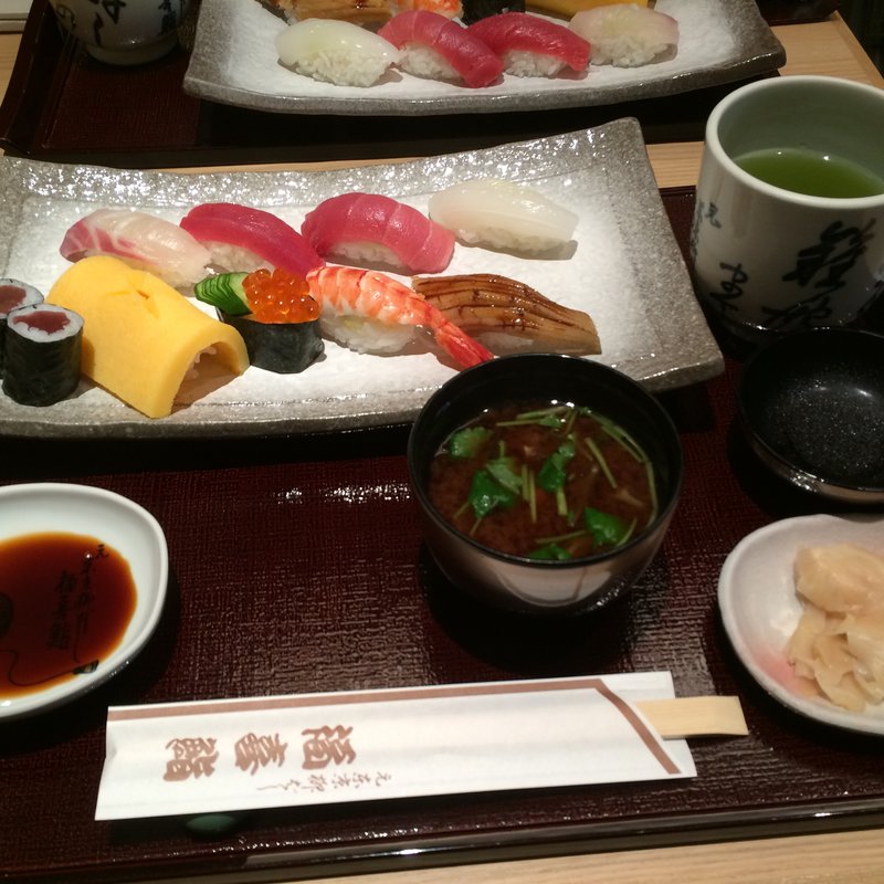 上にぎりずし(福喜鮨 阪急うめだ本店 （ふくきずし）)