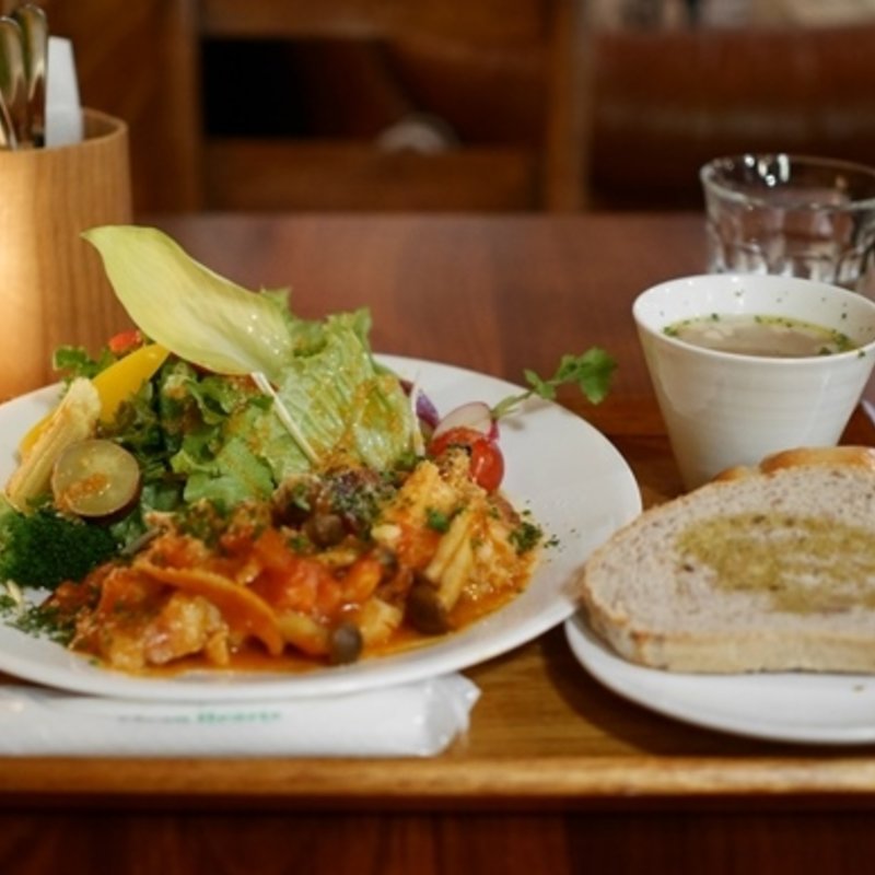 鹿児島県霧島山麓豚のローストと旬菜のプレート(フリーカルチャー (Free Culture))