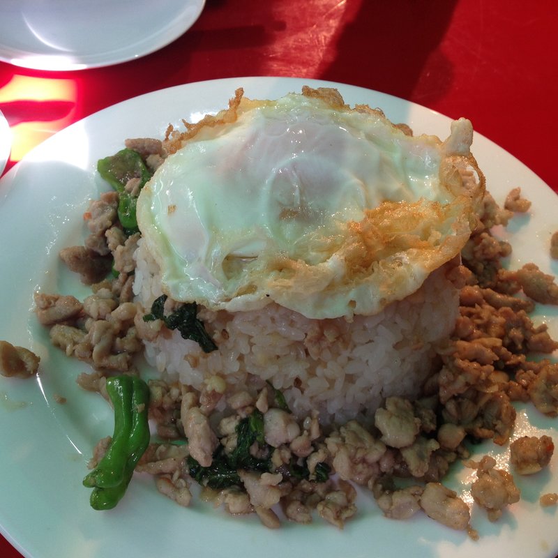 バイ　ガパオ(チャオチャオバンブー 神宮前店)