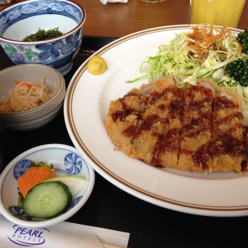 とんかつ(レストラン ようらく )