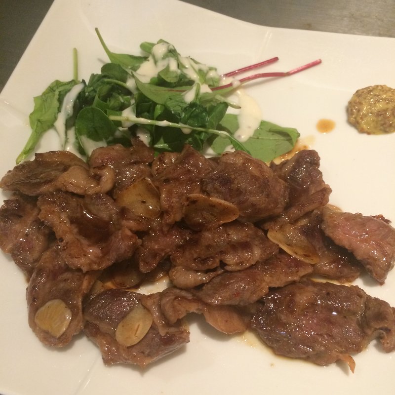 牛中落ちカルビの鉄板焼き(めっせ熊 )