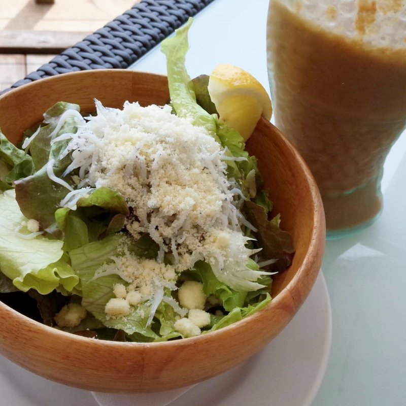 釜揚げしらすのサラダ M(イルキャンティ・カフェ 江の島)