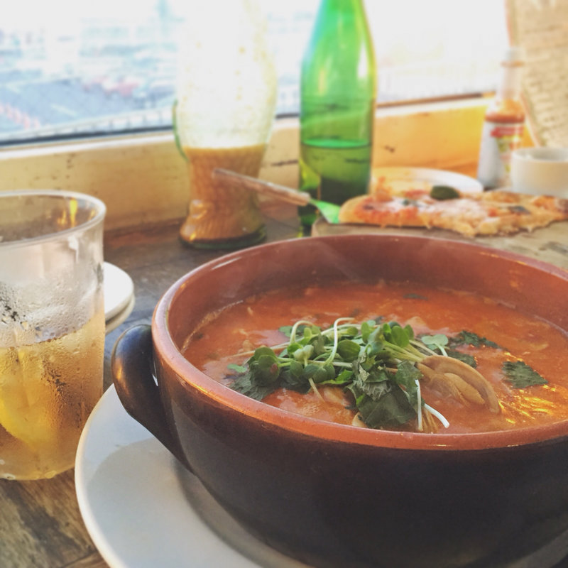 ズッパディペッシェリゾット(iＬ ＣＨＩＡＮＴＩ ＢＥＡＣＨＥ)